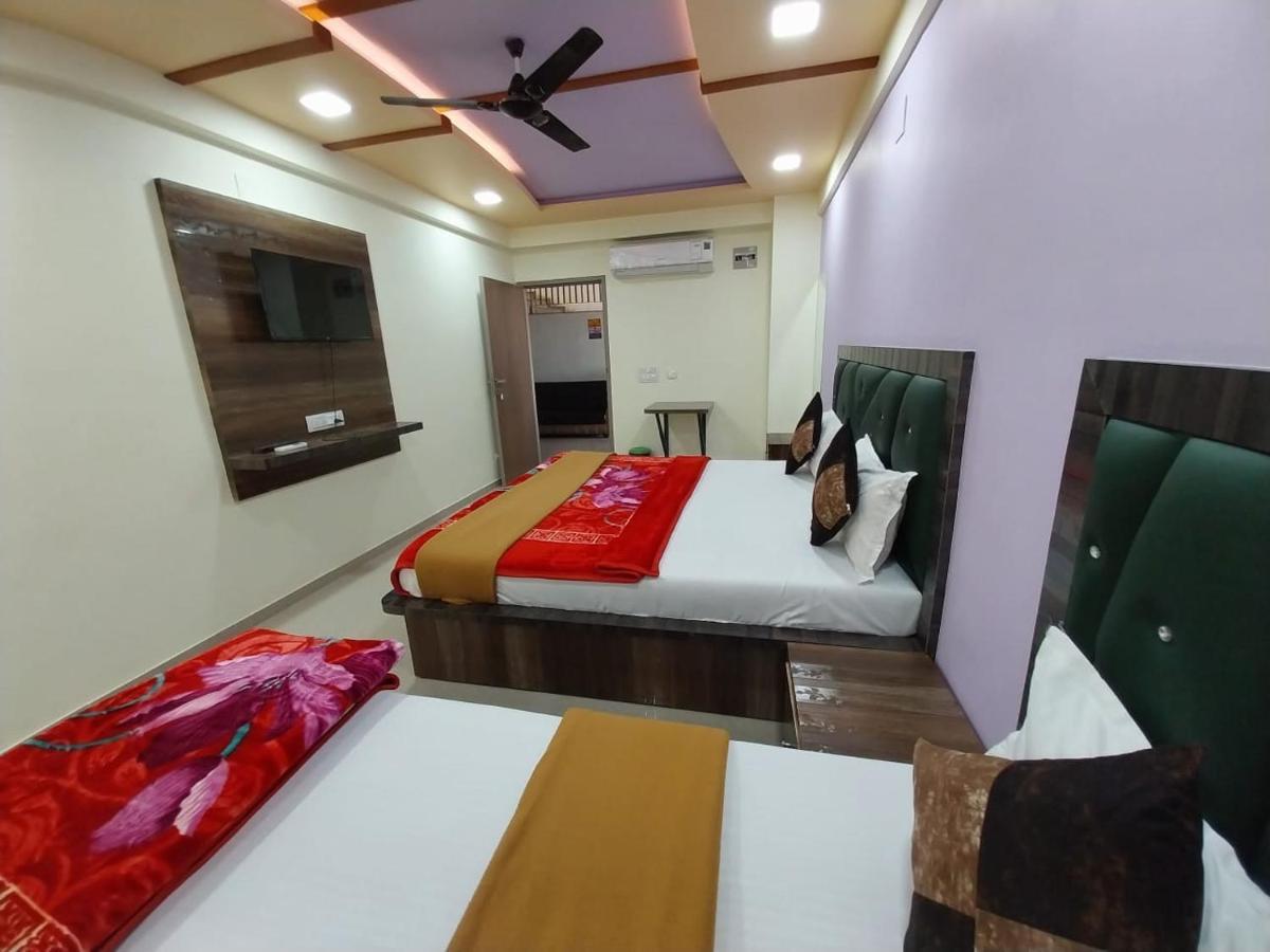 Hotel Ggc Inn Ахмедабад Экстерьер фото