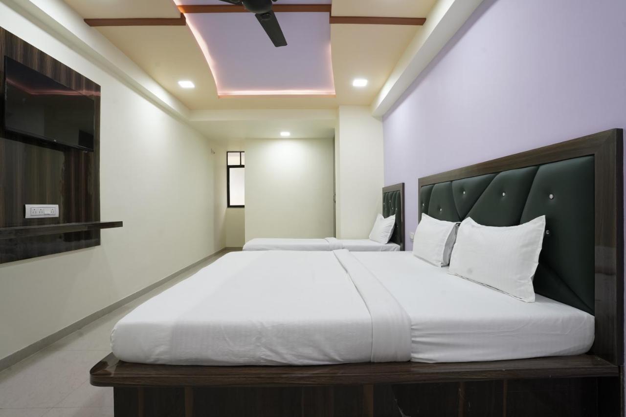 Hotel Ggc Inn Ахмедабад Экстерьер фото